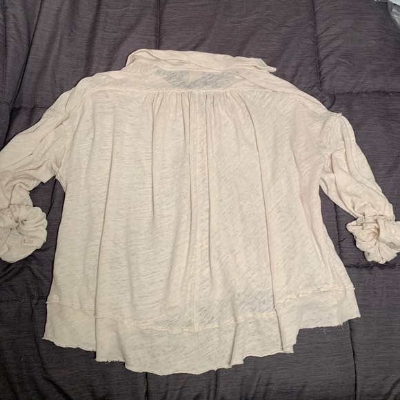 We the Free Balloon Sleeve V-Neck Top - Picture 3 of 13